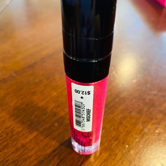 Victoria’s Secret Get Glossed Lip Shine Mischief - Picture 2 of 7